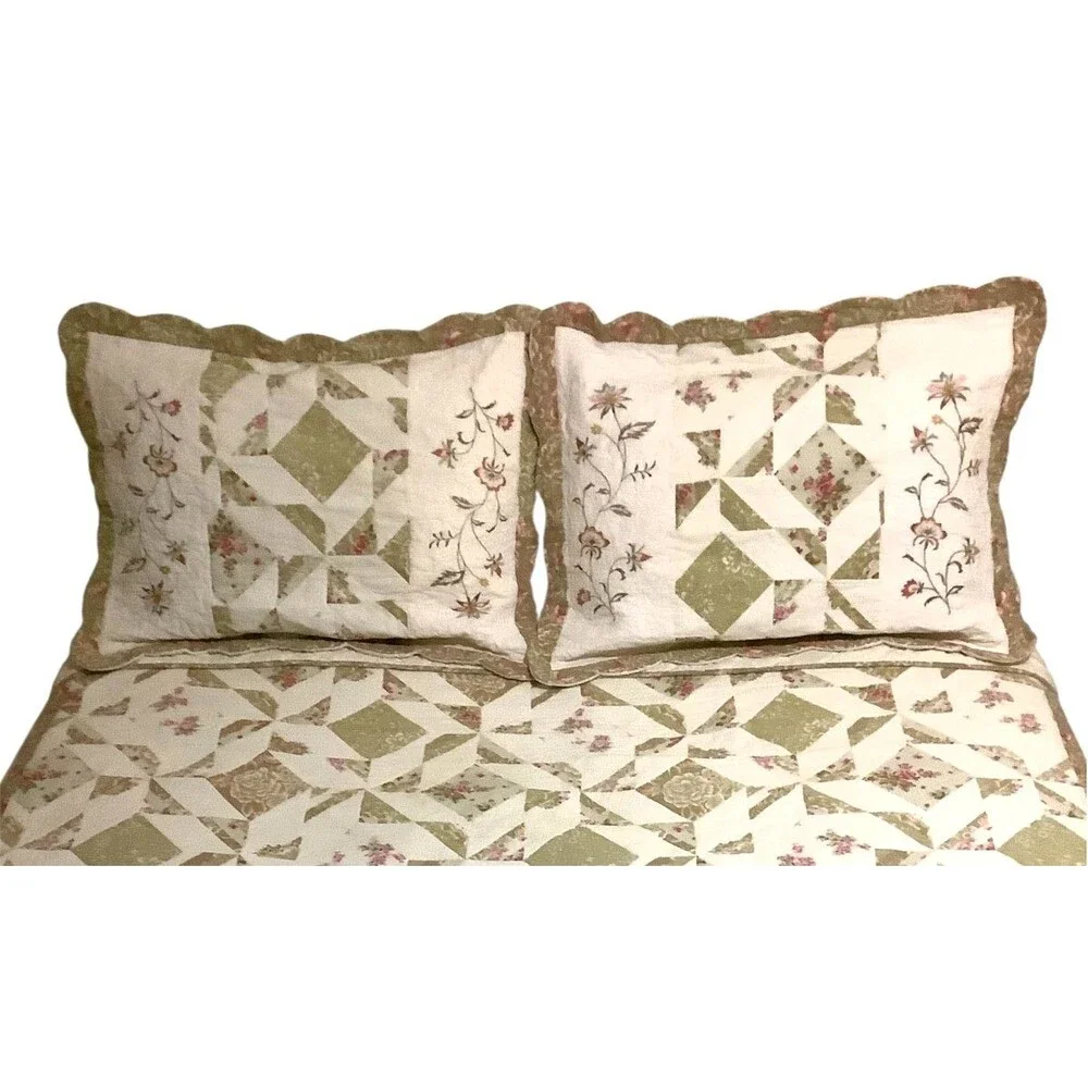 WestPoint Home King Size Patchwork Quilt Set w/ 2 Shams Green Floral Embroidered